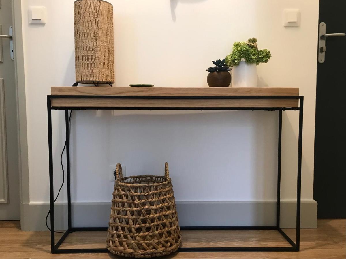 Nimes , Appartement Renove Dans Immeuble Classe. Luaran gambar