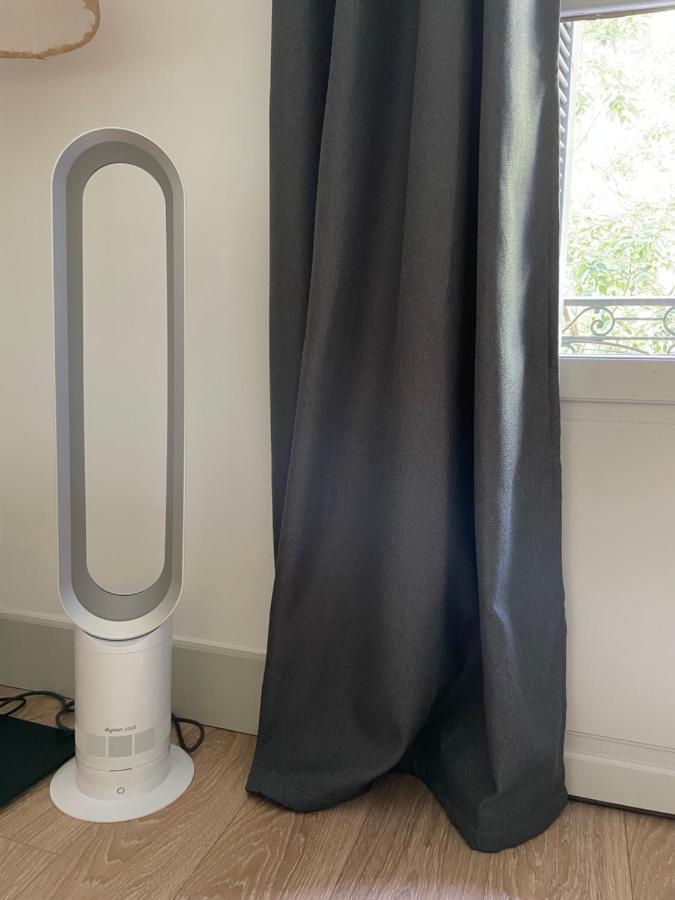 Nimes , Appartement Renove Dans Immeuble Classe. Luaran gambar