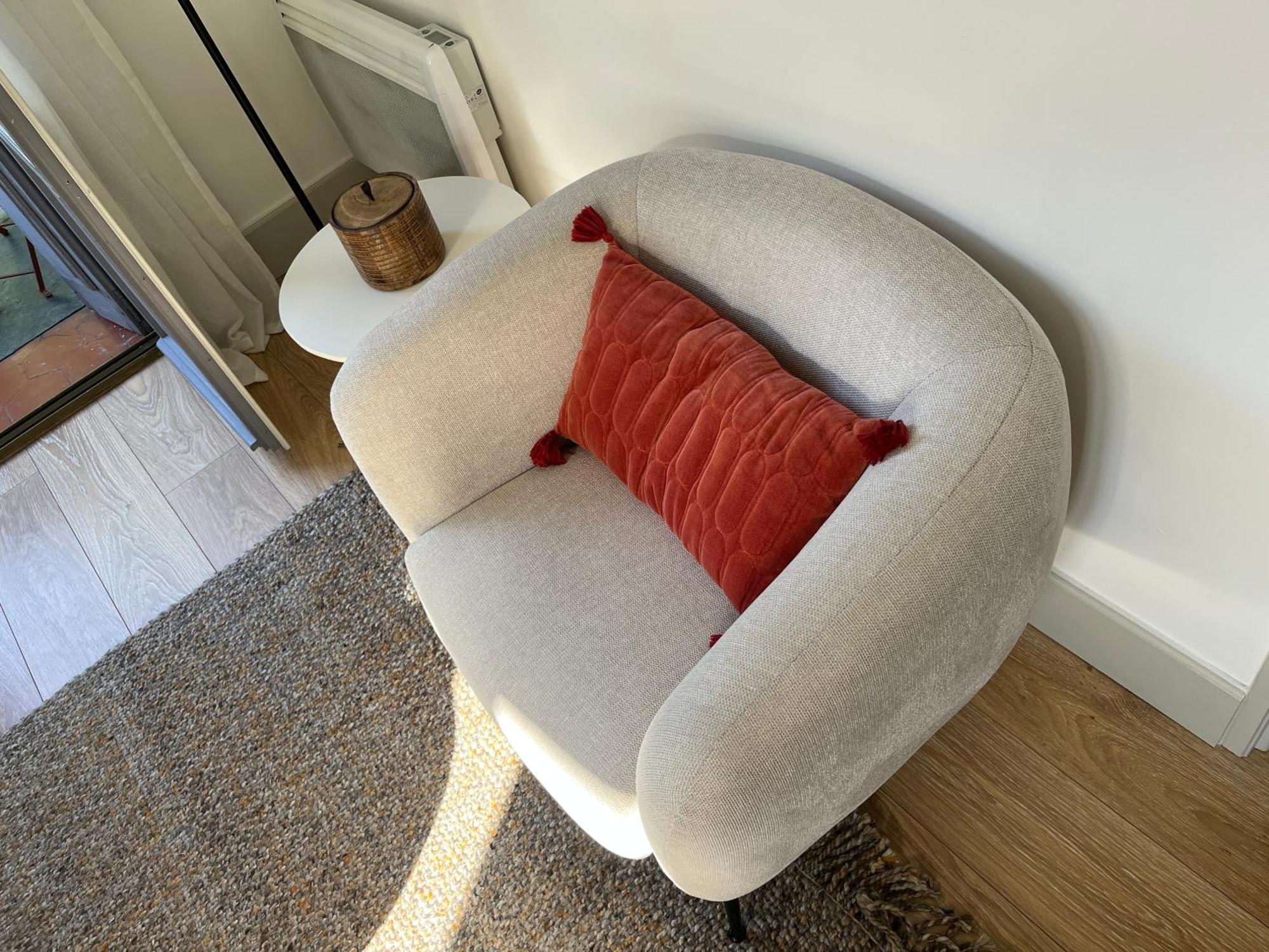 Nimes , Appartement Renove Dans Immeuble Classe. Luaran gambar
