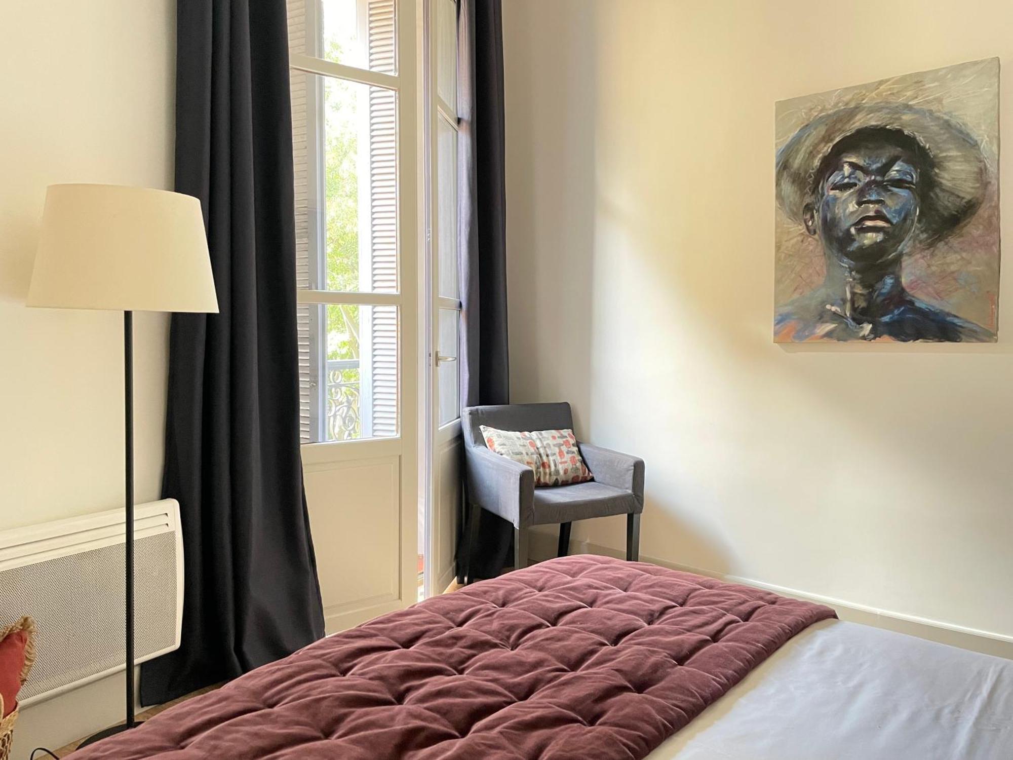 Nimes , Appartement Renove Dans Immeuble Classe. Luaran gambar