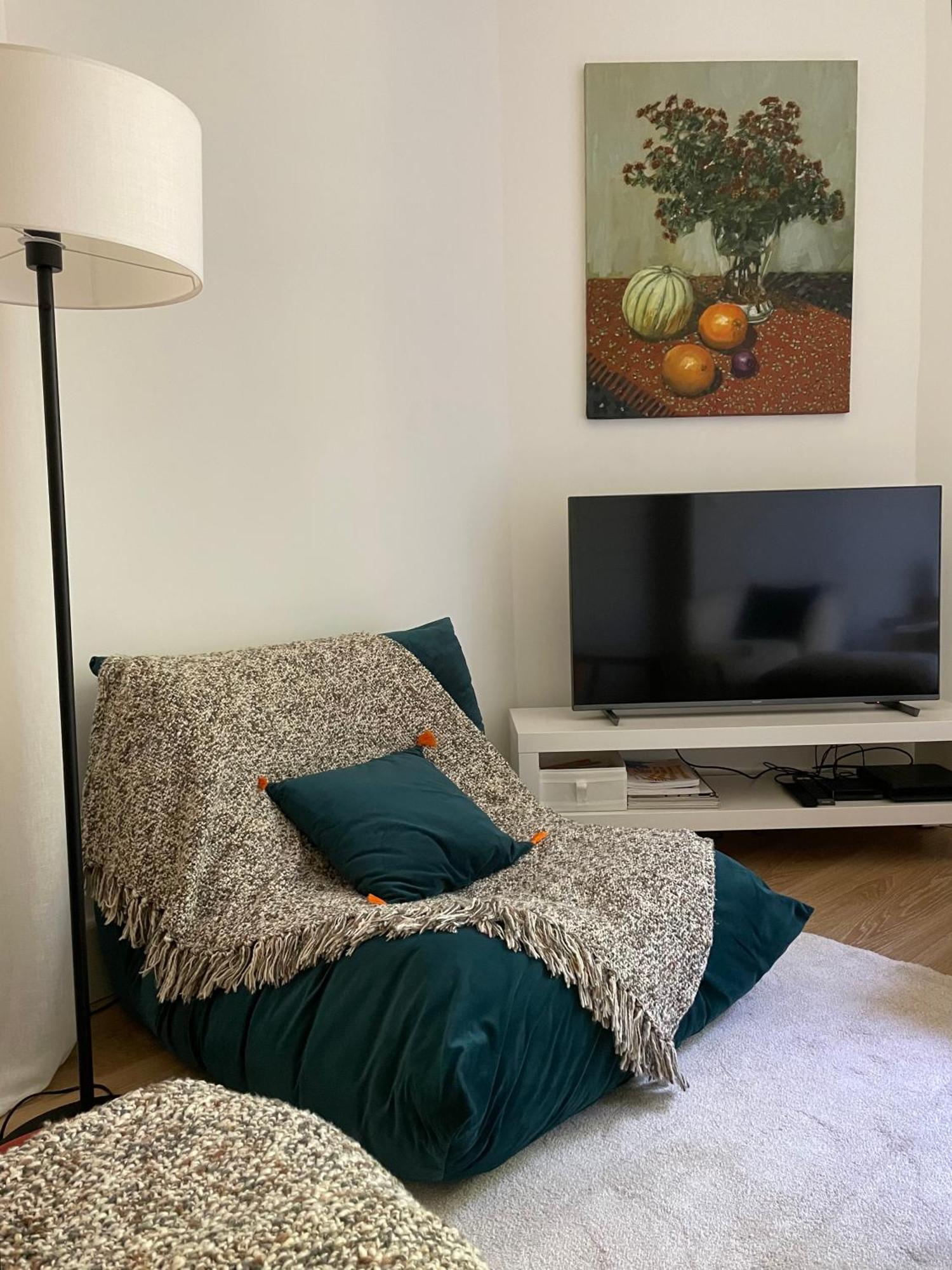 Nimes , Appartement Renove Dans Immeuble Classe. Luaran gambar